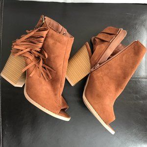 Open Toe Fringe Booties Size 7